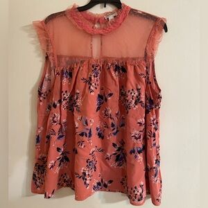 Arizona Co. floral shirt with lace. Button back closure. Size XXL